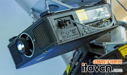 DU8090Z⹤ͶӰCVivitek(Ӎ)°l(f)¹ԴC